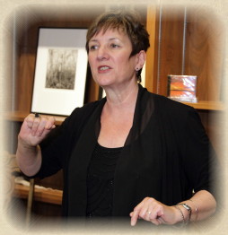 Let Mary Hays light up the imagination of your group members with a storytelling presentation.